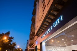 Peugeot inaugura um espaço único na Europa