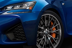 Novo Lexus F desenvolvido para circuito com estreia mundial no Salão de Detroit 2015 
