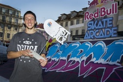 Jorge Simões arrasou na Final Mundial do Red Bull Skate Arcade