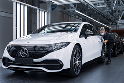 EQS início da produção na Fábrica 56 - 1ª berlina eléctrica da Mercedes-Benz de alta tecnologia