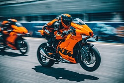 A exótica RC 8C rende à KTM 3,5 milhões de euros em 4m32s!