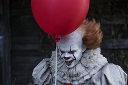Canal Hollywood estreia dupla "It"