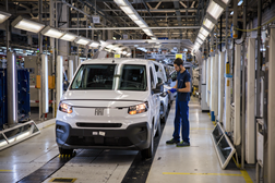Stellantis em Mangualde alcança o maior volume de produção da sua história - Em ano de início de fabricação de veículos elétricos