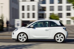 Novo motor 1.0 Turbo relança a gama Opel ADAM