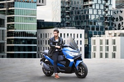 EICMA 2021 – Voge estreia-se nas scooters e apresenta a SR4 350