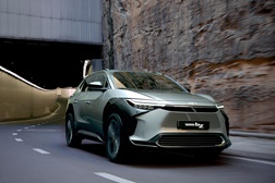 Estreia mundial do novo Toyota bZ4X - Este é o “primeiro” Toyota elétrico