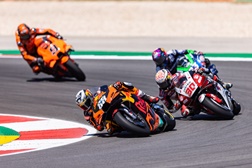 MotoGP 2021 – Michelin opta pelo pneu dianteiro duro simétrico em Portimão