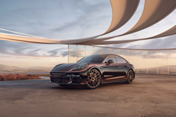 Porsche Panamera Turbo Sonderwunsch apresentado em Xangai - Exemplar único personalizado até ao último pormenor, com cor exclusiva