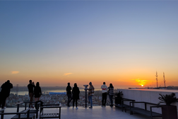Estudantes à vista no ponto mais alto de Lisboa - Entrada gratuita no Amoreiras 360º Panoramic View