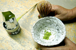 Chá Camélia organiza workshop de ritual do chá e cerâmica  - Crie a sua própria taça de chá