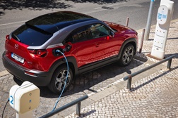 Campanha de aquisição do Mazda MX-30  - Marca com novo argumento no “ENVE 2021”