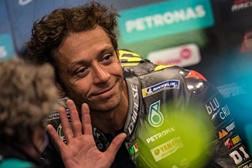 MotoGP 2021 – Valentino Rossi anuncia que se retira no final da temporada