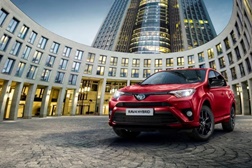 Toyota lança série especial RAV4 híbrido ''Pure Dark''