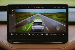 Škoda auto melhora continuamente a segurança dos seus veículos - Marca vai introduzir vários assistentes novos e melhorias nos sistemas existentes nos próximos modelos