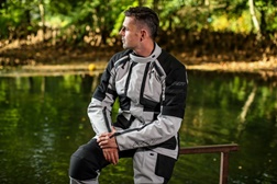 RST lança coleção outono/inverno 2025 para enfrentar o frio nas duas rodas