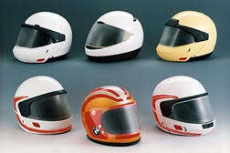 BMW Motorrad comemora 50 anos de capacetes