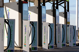 Iberdrola e bp pulse com joint venture de carregamento rápido e ultrarrápido em Portugal e Espanha - Nova empresa inicia com mais de 300 postos