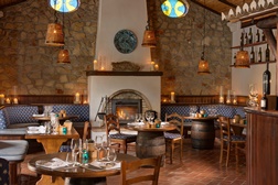 Restaurante Adega recebe jantar vínico exclusivo The Sandeman para apresentação do novo Vintage 2024 - No próximo dia 8 de junho, o restaurante Adega, no Vila Vita Parc