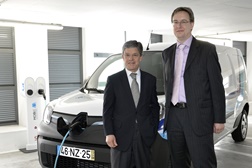 EMEL adopta veículos eléctricos Renault para a sua frota logística - A primeira frota em Portugal de comerciais ligeiros zero emissões