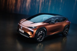 Com o FutureReady, a marca Renault prepara-se para um novo ciclo de crescimento  - Ofensiva de produtos e eletrificação a nível europeu e internacional