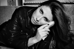 Marta Hugon apresenta "Off the Record" em Sintra