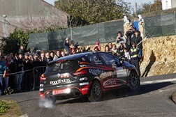 Rali das Camélias com Gil Antunes a destacar-se - Num Renault Clio R3T