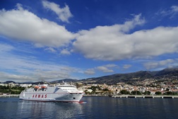 Ferry para levar e trazer moto entre Portugal Continental e Madeira regressa em julho