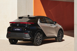 Nova Geração Toyota C-HR já está disponível para reserva online - Motor 1.8L HEV (Hybrid) com 2 níveis de equipamento no lançamento