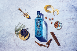 Bombay Sapphire® quer ser a marca de gin mais sustentável do mundo - Edição limitada com novo rótulo inspirado nos produtos botânicos 100% sustentáveis
