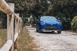 Toyota a marca que mais cresce em quota de mercado  - Na venda de ligeiros e comerciais ligeiros em 2021