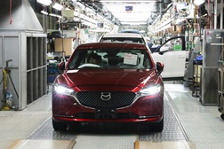 Operações da Mazda retomam gradualmente a normalidade  - Nas fábricas da marca e nos seus concessionários