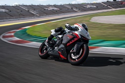 MV Agusta F3 800 RR – Mais aerodinâmica e muitas novidades técnicas
