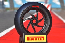 SBK 2024, Barcelona - Pirelli traz novos pneus -  Traçado ideal 