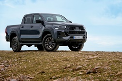Gama gasóleo da Toyota na Europa Ocidental compatível com o combustível HVO100 - É um combustível sem fósseis fabricado a partir de fontes 100$ renováveis