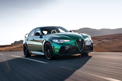 Giulia GTA “incendeia” o Goodwood Festival of Speed 2021 - Alfa Romeo aproveita para revelar o modelo mais poderoso que já produziu