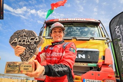 Elisabete Jacinto recebe medalha de “Ouro do Concelho de Montijo” - Distinção atribuída no dia 15 de Agosto, dia da cidade do Montijo