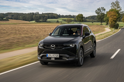 Novo Mazda MX-30 e-Skyactiv R-EV - O PHEV mais apetecido chega a Portugal
