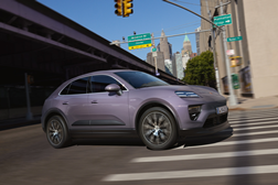 Michelin disponibiliza três gamas de pneus para o novo Porsche Macan elétrico - São 14 referências que satisfazem as características do novo SUV elétrico
