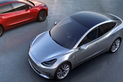 Tesla patenteia novo teto de vidro para os seus carros – teto solar - Iluminação integrada além da regulação elétrica da opacidade do vidro