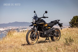 Royal Enfield vendeu mais de 38.000 unidades da Himalayan 450, em 2025, fora do mercado doméstico
