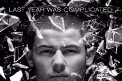 Nick Jonas está de volta com novo álbum “Last Year Was Complicated”