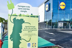Lidl mantém preço de carregamento de veículos elétricos - Não cobrando nova tarifa aos seus clientes