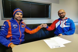Miguel Oliveira renova contrato com a Shark Helmets até 2022