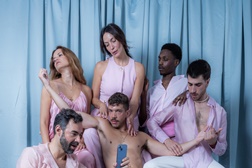 Estreia "O Direito do Mais Fraco à Liberdade", do coletivo SillySeason - A 18 de outubro no Centro Cultural Vila Flor em Guimarães