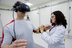 Um avatar na linha de montagem -  Laboratório de biomecânica da SEAT