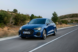 Novo AUDI S3 - Performance ampliada, agora com 333 cv de potência e 420 Nm de binário