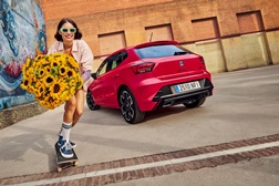 Seat renova o novo Ibiza e o novo Arona com cores exteriores vibrantes - Duas novas cores vibrantes à paleta: Liminal e Hypnotic