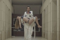 David Fonseca estreia novo tema "Chama-me que eu vou"