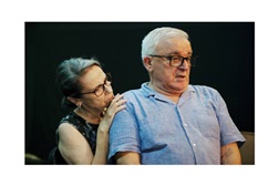Teatro do Bairro (ante) estreia "As cadeiras" em Almada