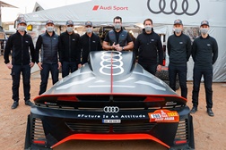 Audi RS Q e-tron no Rally Dakar: começo bem uma nova era - Quatro vitórias em etapas e um total de 14 pódios nas 12 etapas desta edição